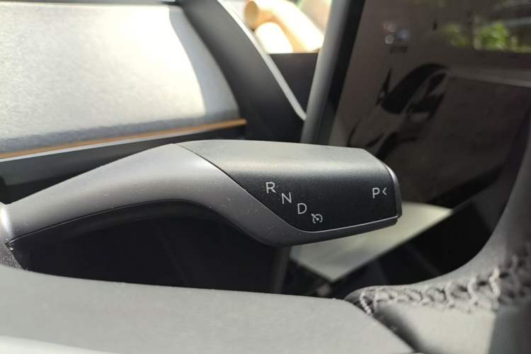 Used Tesla Model Y 2022 Rear-Wheel-Drive Version Gear Lever