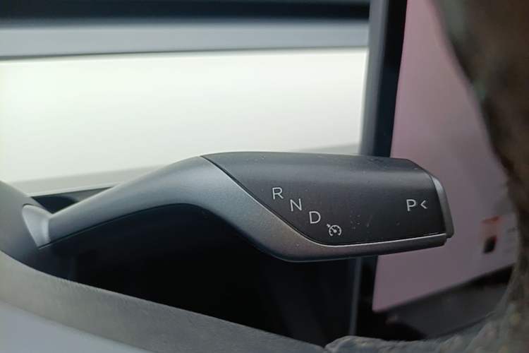 Used Tesla Model Y 2022 Long-Range All-Wheel-Drive Version Gear Lever