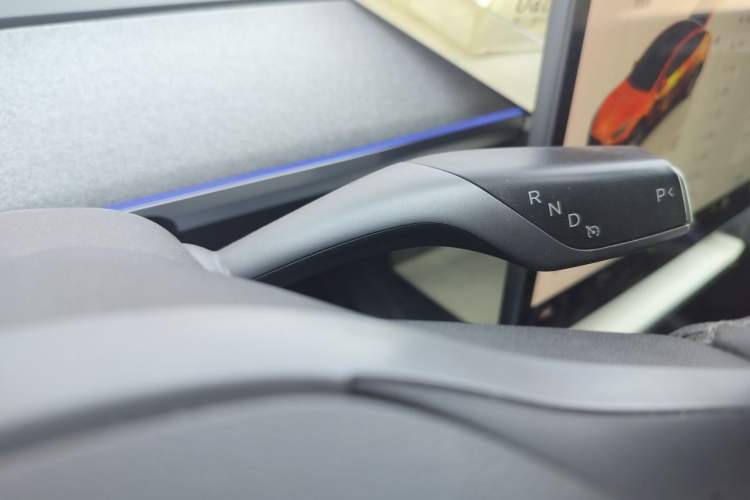 Used Tesla Model Y 2022 Revised Version Rear-Wheel Drive Gear Lever