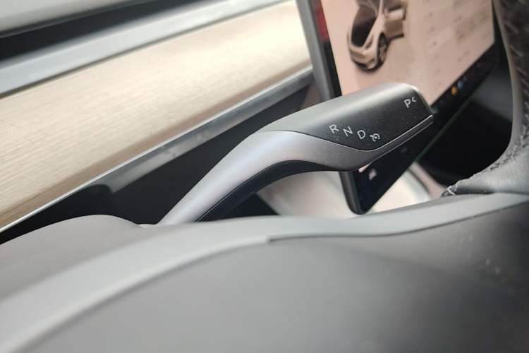 Used Tesla Model Y 2022 Revised Version Rear-Wheel Drive Gear Lever