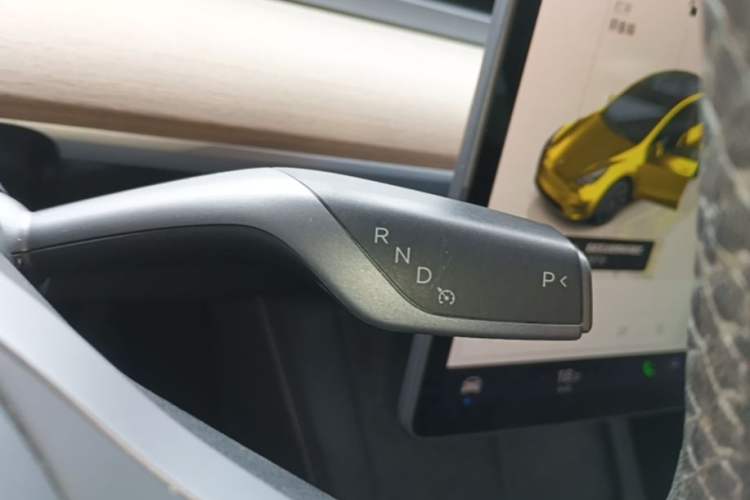 Used Tesla Model Y 2022 Long-Range All-Wheel-Drive Version Gear Lever