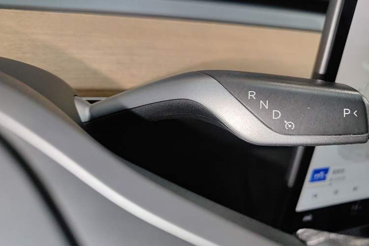 Used Tesla Model Y 2022 Rear-Wheel-Drive Version Gear Lever