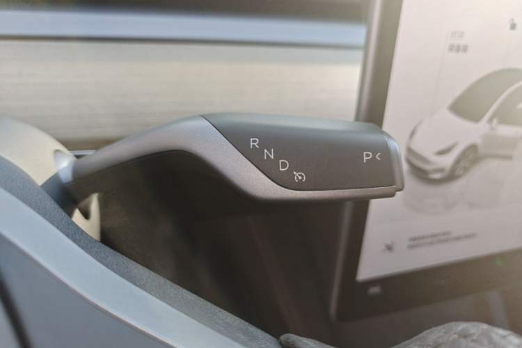 Used Tesla Model Y 2022 Revised Version Rear-Wheel Drive Gear Lever