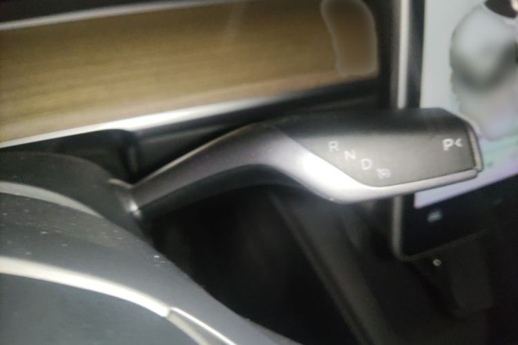 Used Tesla Model Y 2022 Revised Version Rear-Wheel Drive Gear Lever