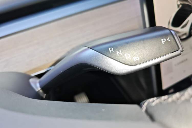 Used Tesla Model Y 2022 Revised Version Rear-Wheel Drive Gear Lever