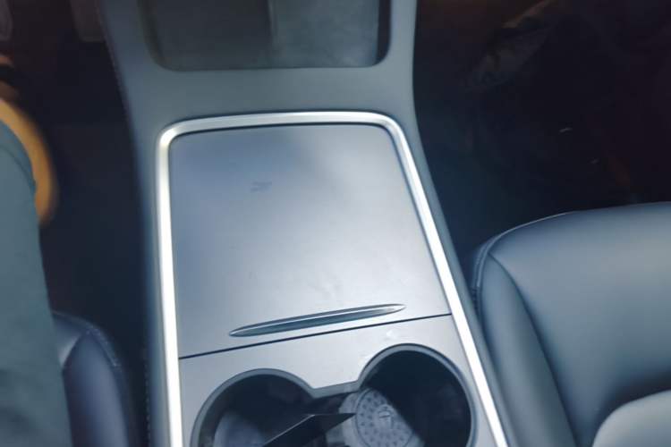 Used Tesla Model Y 2022 Revised Version Rear-Wheel Drive Gear Lever