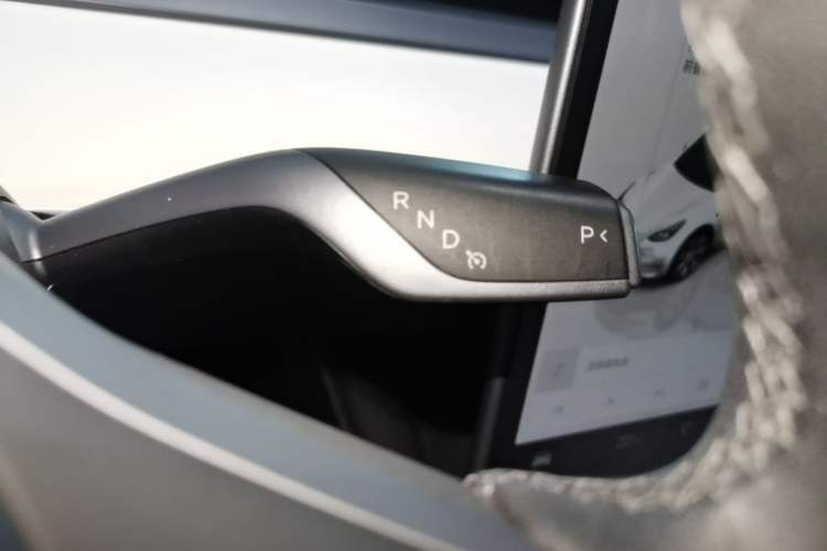Used Tesla Model Y 2022 Rear-Wheel-Drive Version Gear Lever