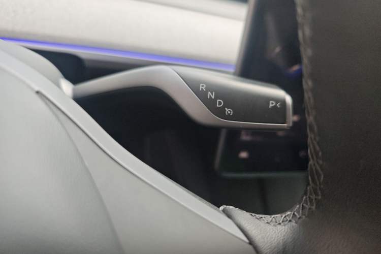 Used Tesla Model Y 2022 Revised Version Rear-Wheel Drive Gear Lever