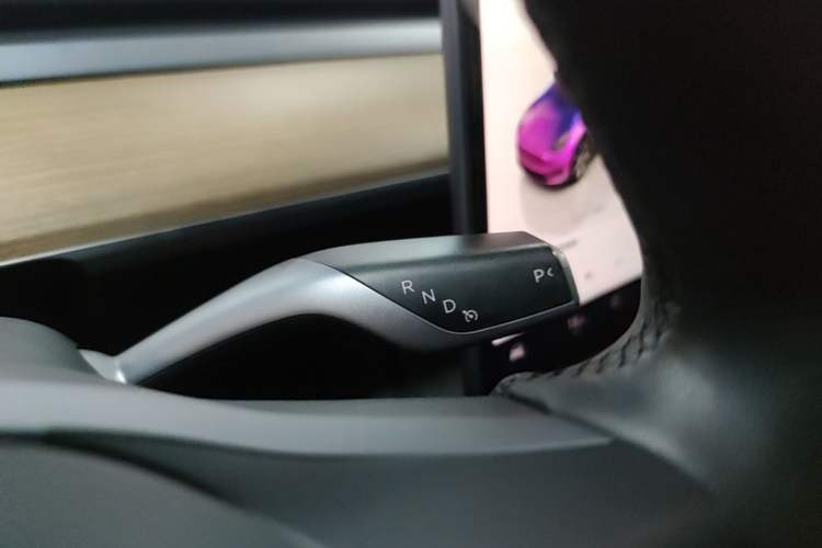 Used Tesla Model Y 2022 Revised Version Rear-Wheel Drive Gear Lever
