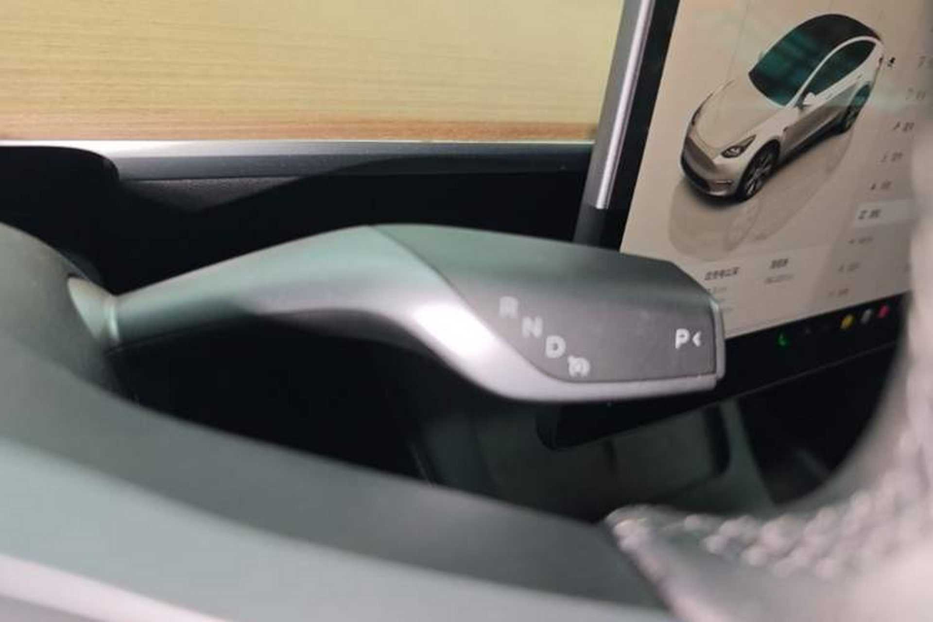 Used Tesla Model Y 2022 Long-Range All-Wheel-Drive Version Gear Lever
