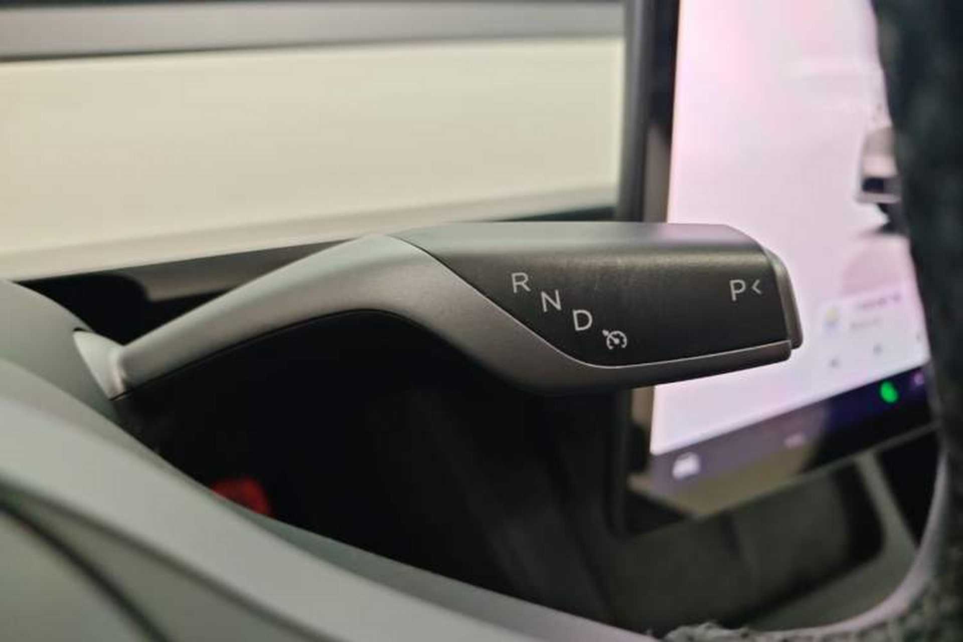 Used Tesla Model Y 2022 Revised Version Rear-Wheel Drive Gear Lever
