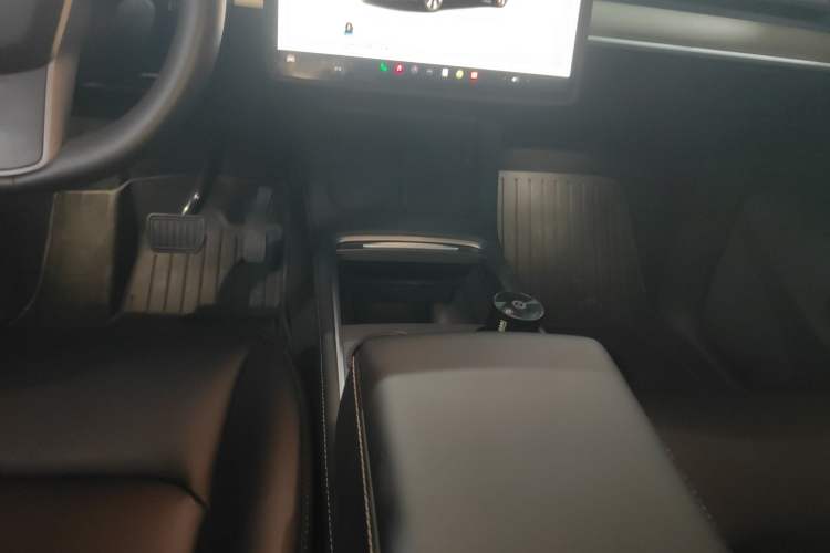 Used Tesla Model Y 2022 Revised Version Rear-Wheel Drive Gear Lever