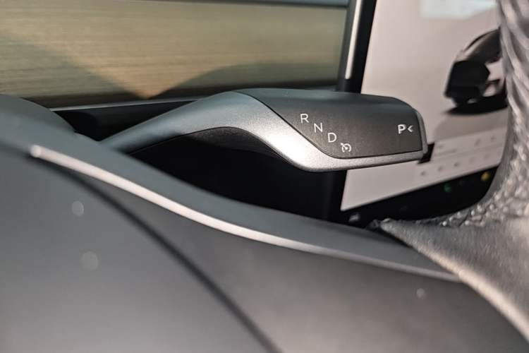 Used Tesla Model Y 2022 Revised Version Rear-Wheel Drive Gear Lever