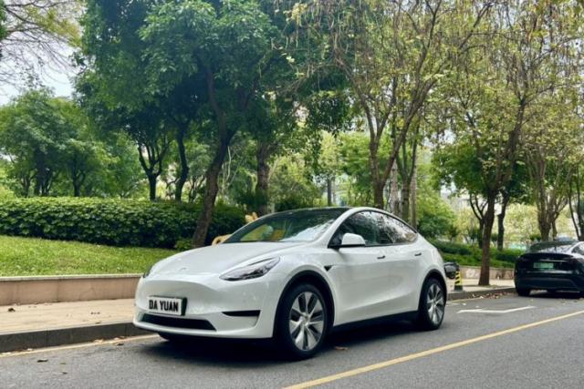 Used Tesla Model Y 2022 Rear-Wheel-Drive Version