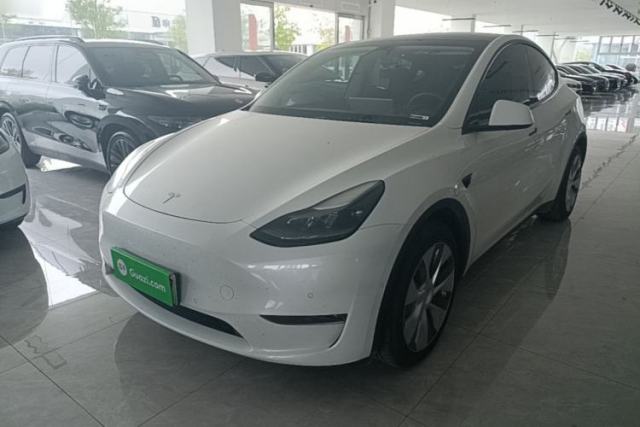 Ojetý Tesla Model Y 2022 Revised Version Long-Range All-Wheel Drive