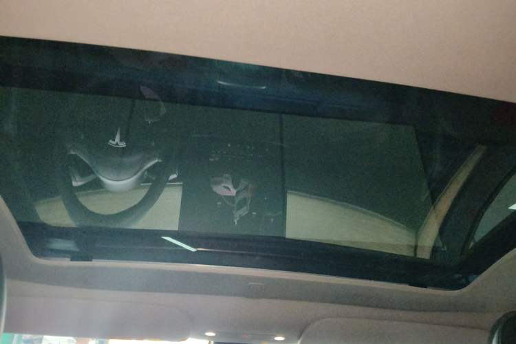 Used Tesla Model Y 2022 Revised Version Rear-Wheel Drive Headliner
