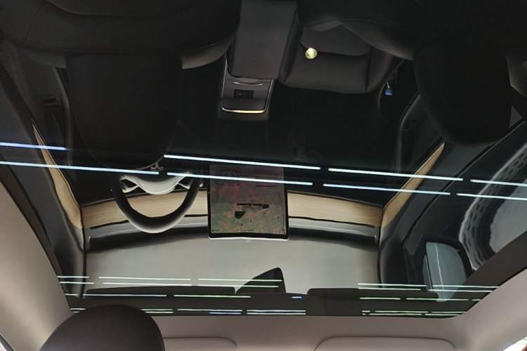 Used Tesla Model Y 2022 Rear-Wheel-Drive Version Headliner