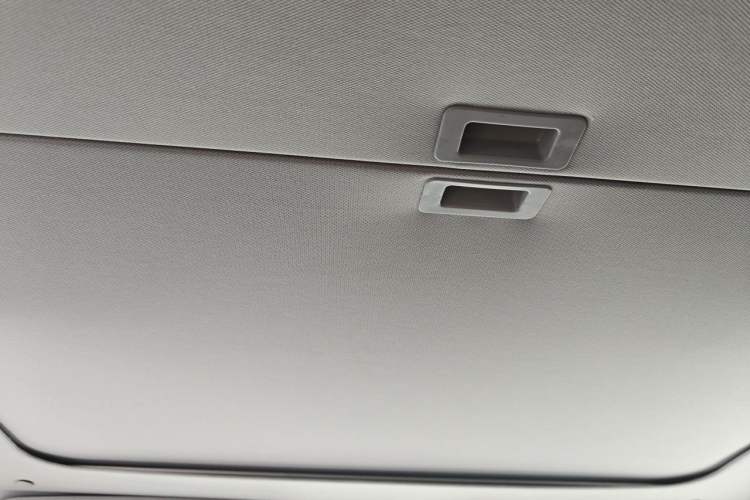 Used Tesla Model Y 2022 Revised Version Rear-Wheel Drive Headliner