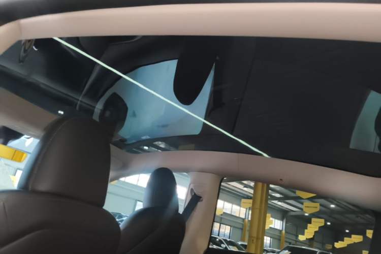 Used Tesla Model Y 2022 Revised Version Long-Range All-Wheel Drive Headliner