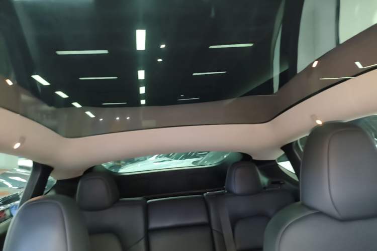 Used Tesla Model Y 2022 Revised Version Long-Range All-Wheel Drive Headliner
