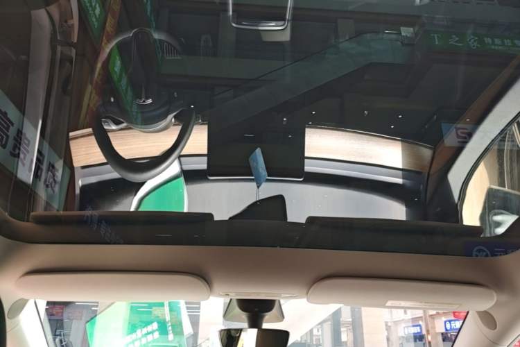 Used Tesla Model Y 2022 Rear-Wheel-Drive Version Headliner
