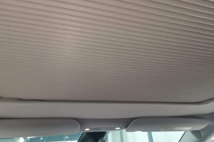 Used Tesla Model Y 2022 Revised Version Long-Range All-Wheel Drive Headliner
