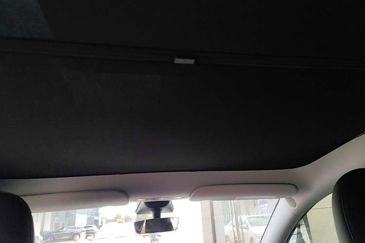 Used Tesla Model Y 2022 Revised Version Rear-Wheel Drive Headliner