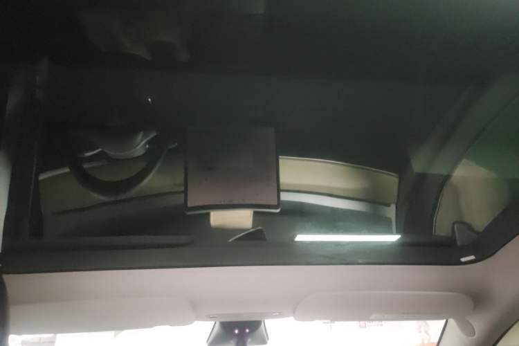Used Tesla Model Y 2022 Revised Version Long-Range All-Wheel Drive Headliner