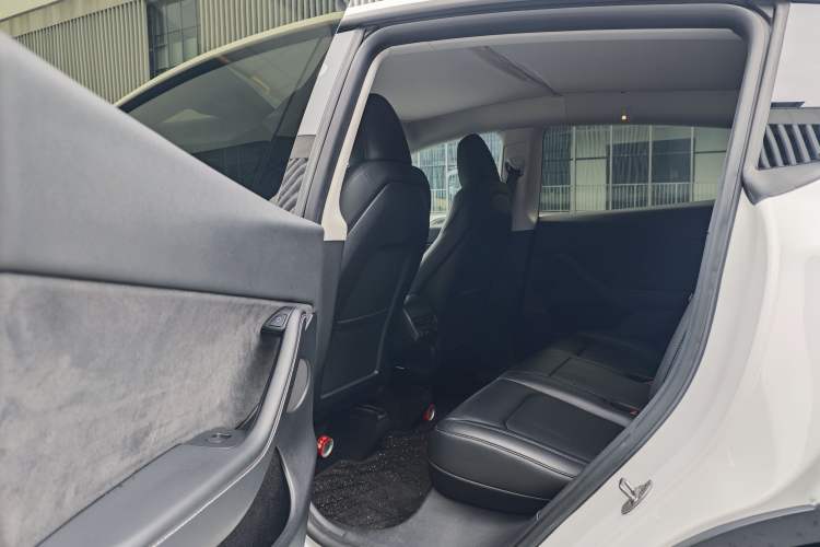 Used Tesla Model Y 2022 Revised Version Rear-Wheel Drive Interior 12