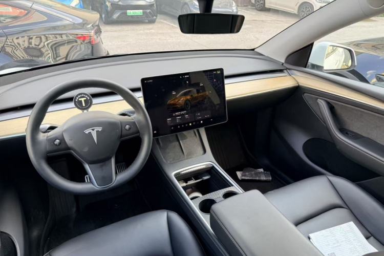 Used Tesla Model Y 2022 Revised Version Rear-Wheel Drive Interior 2