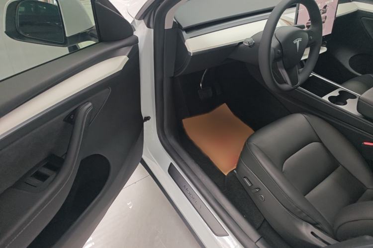 Used Tesla Model Y 2022 Revised Version Rear-Wheel Drive Interior 2