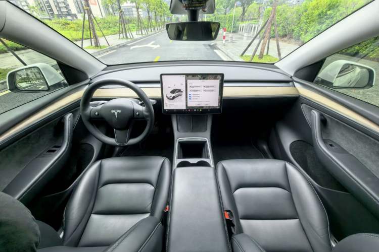 Used Tesla Model Y 2022 Revised Version Rear-Wheel Drive Interior 2