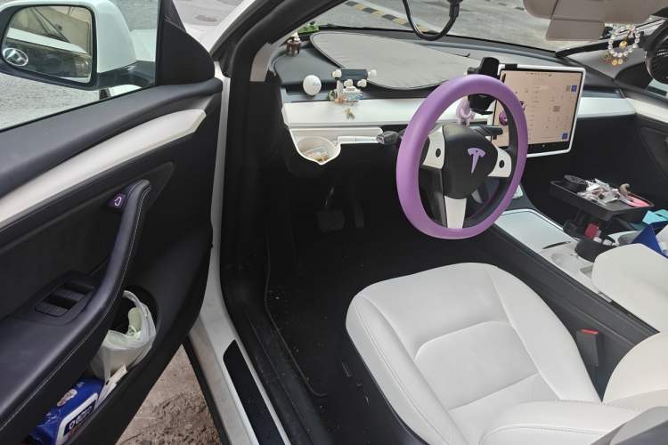 Used Tesla Model Y 2022 Revised Version Rear-Wheel Drive Interior 3