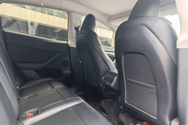 Used Tesla Model Y 2022 Revised Version Rear-Wheel Drive Interior 3