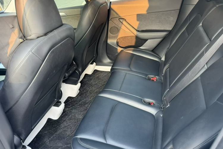 Used Tesla Model Y 2022 Revised Version Rear-Wheel Drive Interior 3