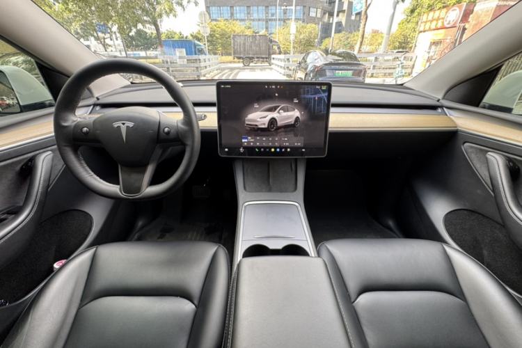Used Tesla Model Y 2022 Revised Version Rear-Wheel Drive Interior 3