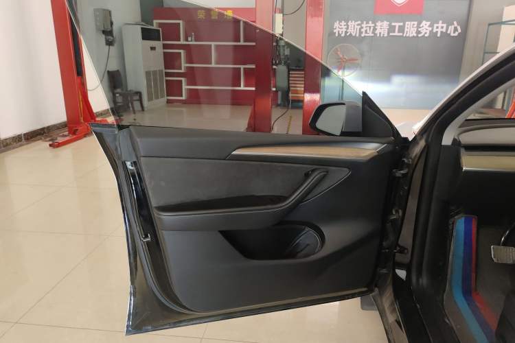 Used Tesla Model Y 2022 Revised Version Rear-Wheel Drive Interior 4