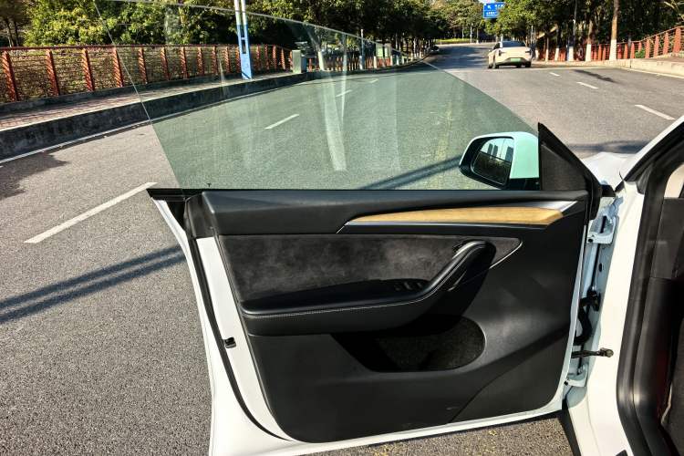 Used Tesla Model Y 2022 Revised Version Rear-Wheel Drive Interior 5