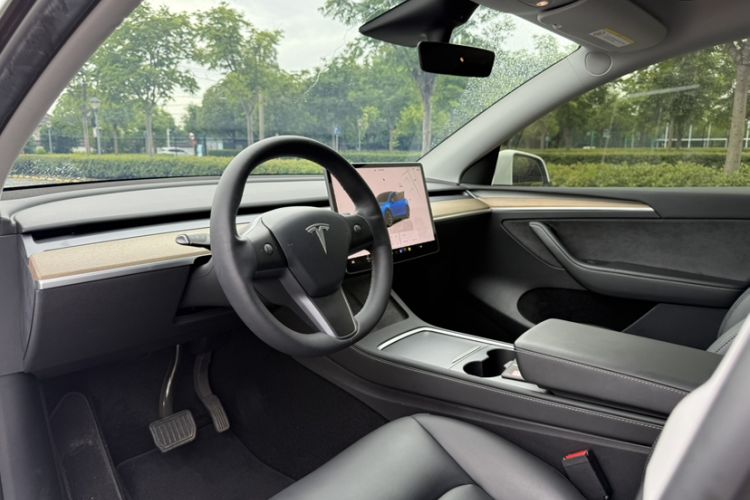 Used Tesla Model Y 2022 Revised Version Rear-Wheel Drive Interior 7