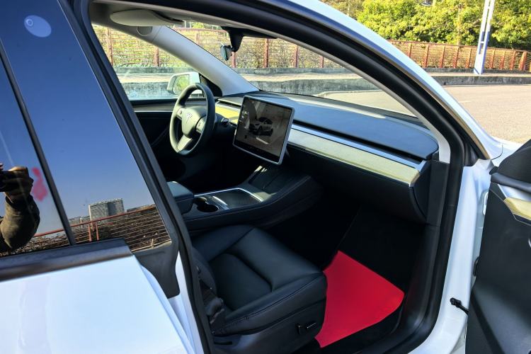 Used Tesla Model Y 2022 Revised Version Rear-Wheel Drive Interior 8