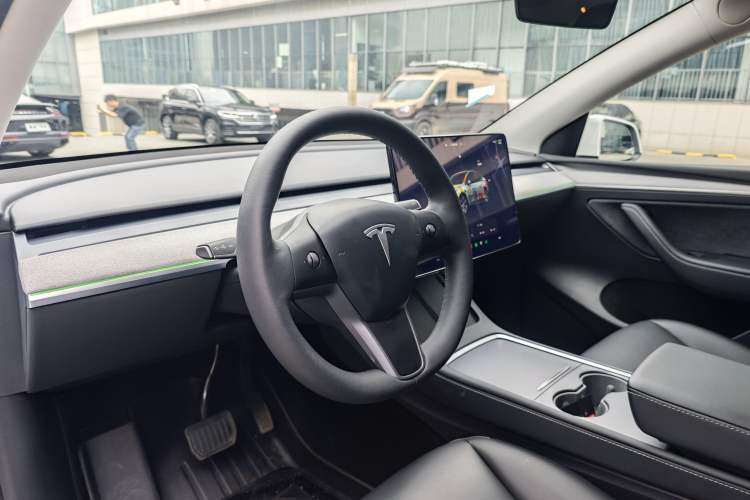 Used Tesla Model Y 2022 Revised Version Rear-Wheel Drive Interior 8