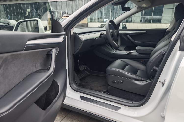 Used Tesla Model Y 2022 Revised Version Rear-Wheel Drive Interior 9