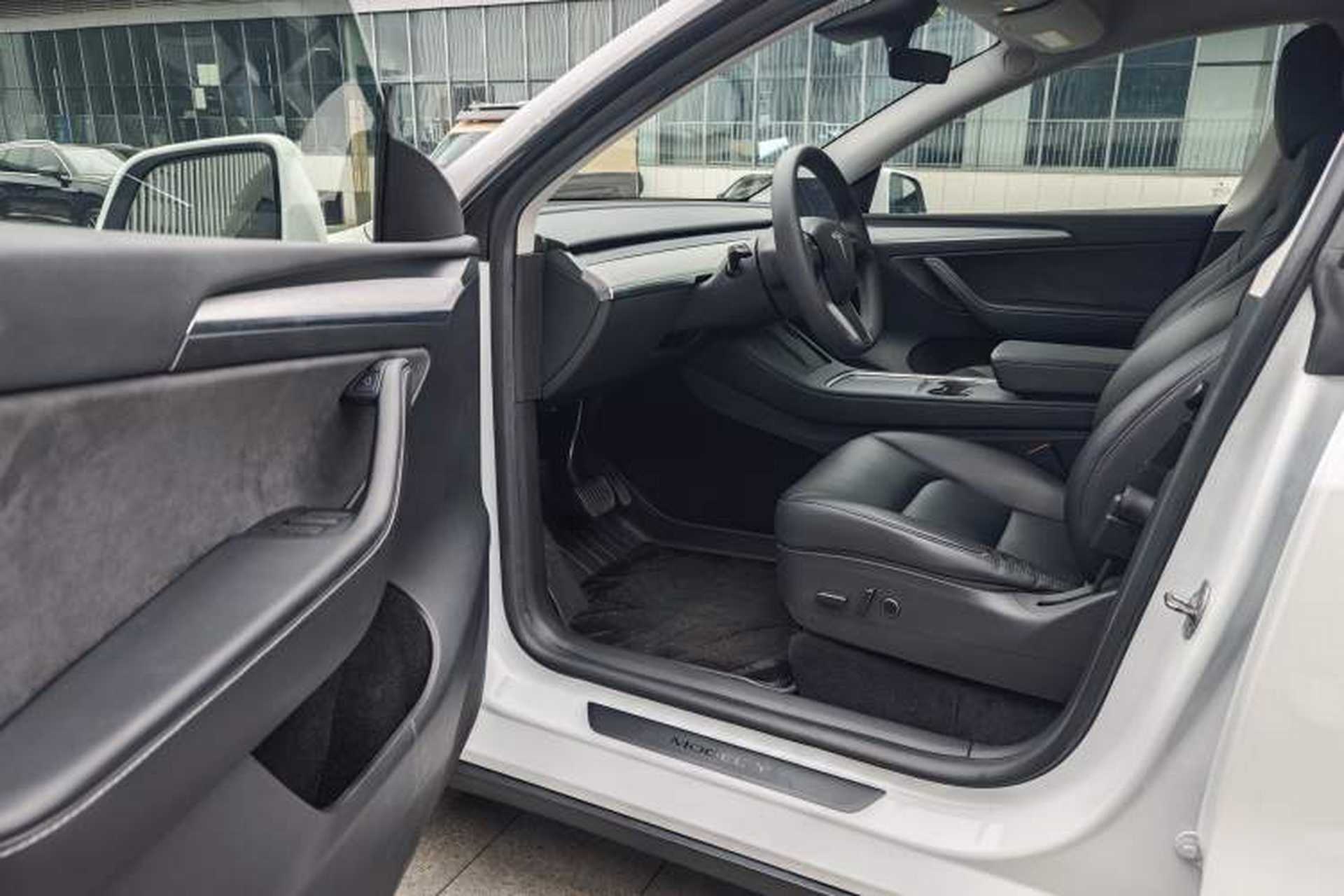 Used Tesla Model Y 2022 Revised Version Rear-Wheel Drive Interior 9