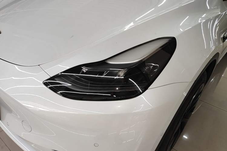 Used Tesla Model Y 2022 Long-Range All-Wheel-Drive Version Left Front Headlight