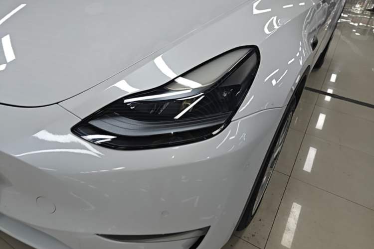 Used Tesla Model Y 2022 Long-Range All-Wheel-Drive Version Left Front Headlight
