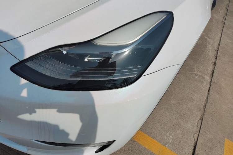 Used Tesla Model Y 2022 Long-Range All-Wheel-Drive Version Left Front Headlight