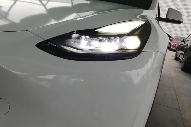 Used Tesla Model Y 2022 Rear-Wheel-Drive Version Left Front Headlight
