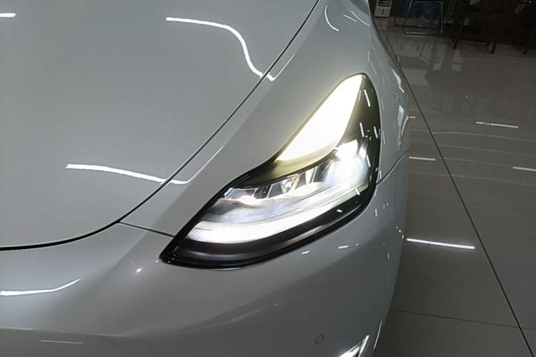 Used Tesla Model Y 2022 Performance High-Performance All-Wheel-Drive Version Left Front Headlight