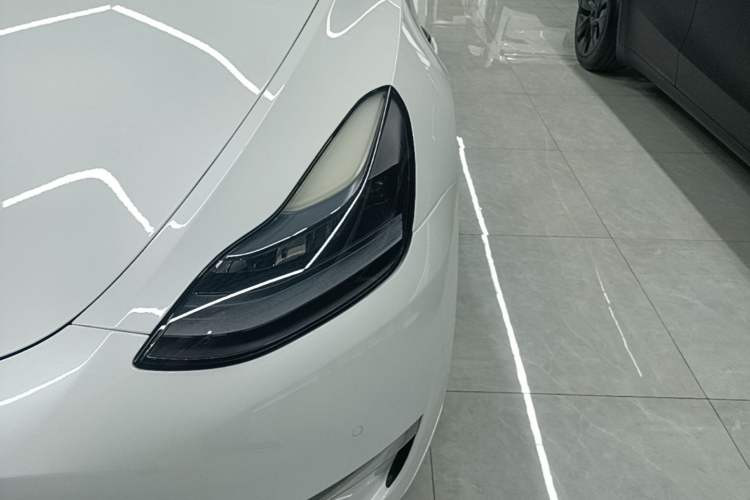 Used Tesla Model Y 2022 Long-Range All-Wheel-Drive Version Left Front Headlight