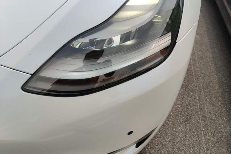 Used Tesla Model Y 2022 Long-Range All-Wheel-Drive Version Left Front Headlight